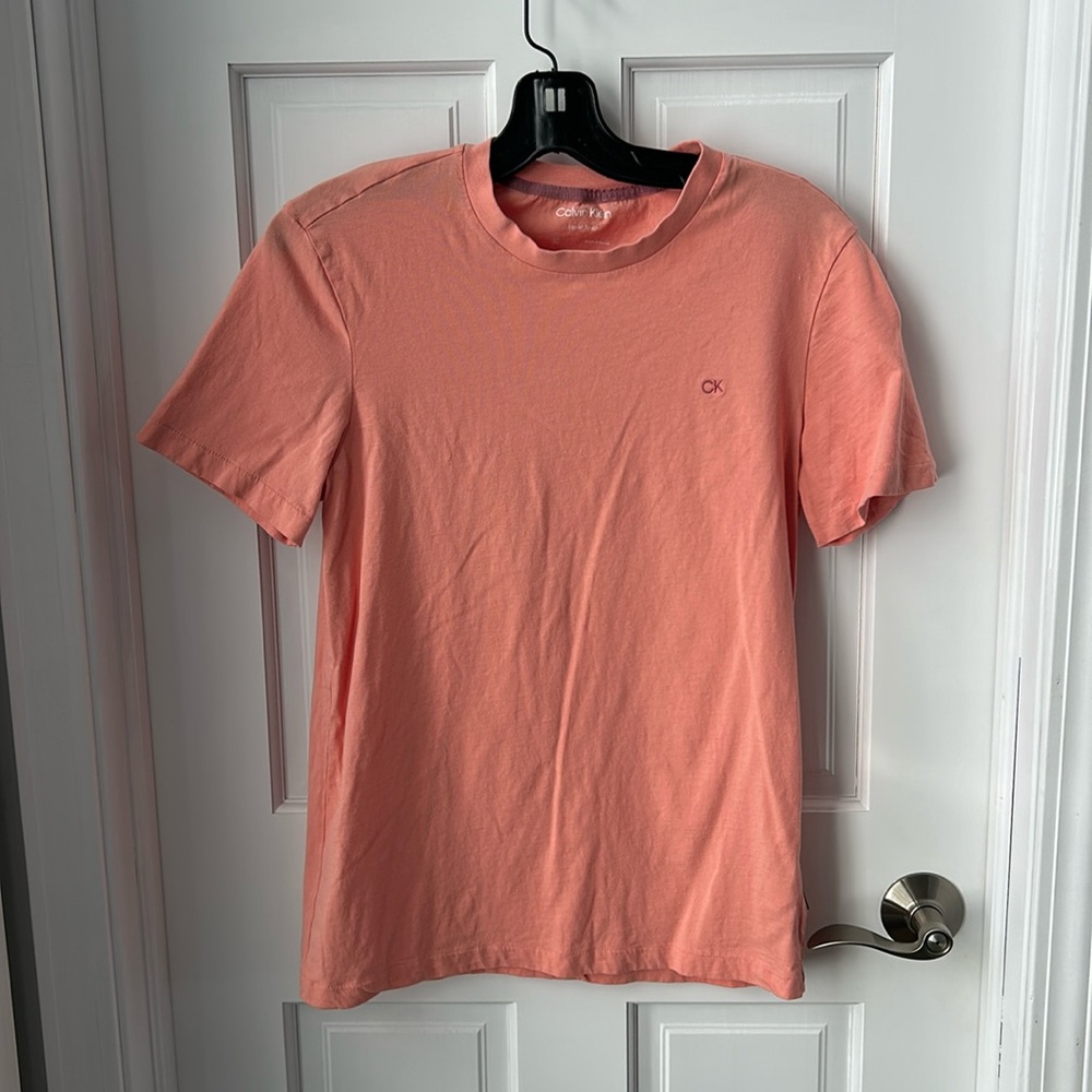 Men’s Small Coral Tshirt Calvin Klein